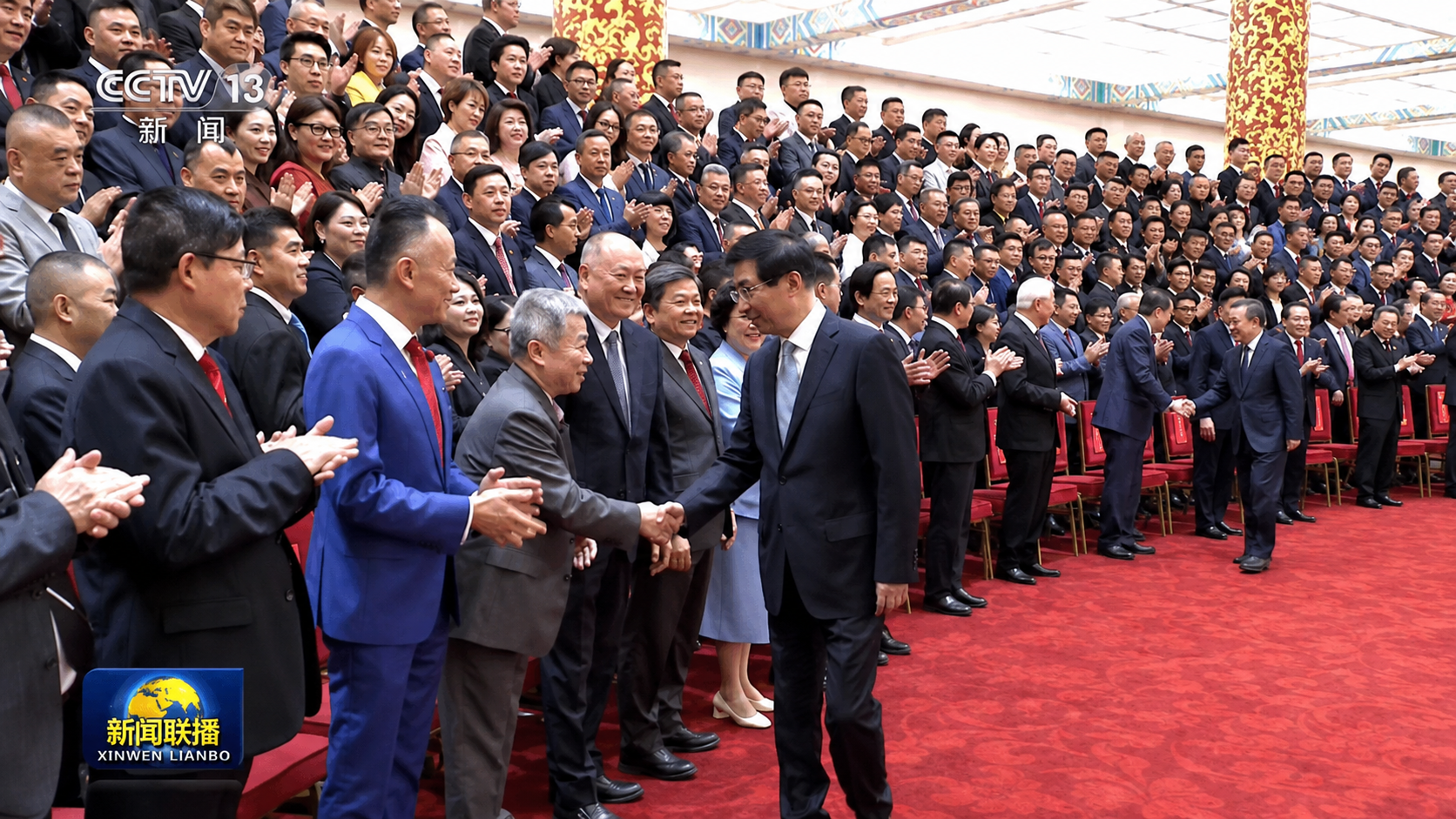 SUMAN Group Managing Director Dr. Xu Yanzhong Participates in Global Overseas Chinese Leaders' Conference and Business Exchange Visit to Henan